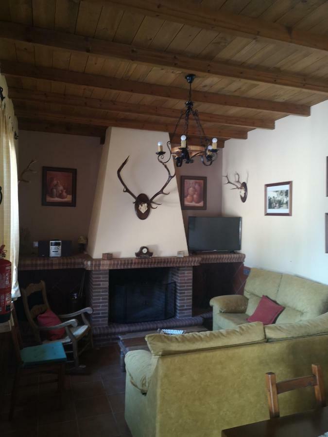 Casa Rural La Dehesilla Касала де ла Сиера Екстериор снимка